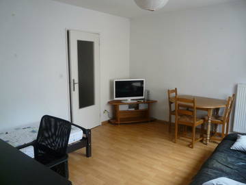 Roomlala | Furnished Studio of 32 M² for Rent - Old Town Area