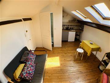 Roomlala | Furnished Studio Shared Apartment In Argenteuil