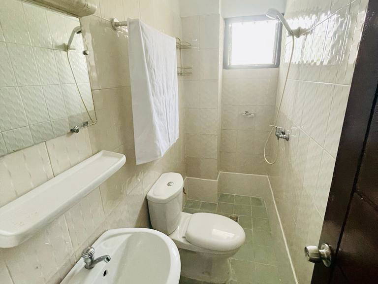 Entire Home Abidjan 214768-5