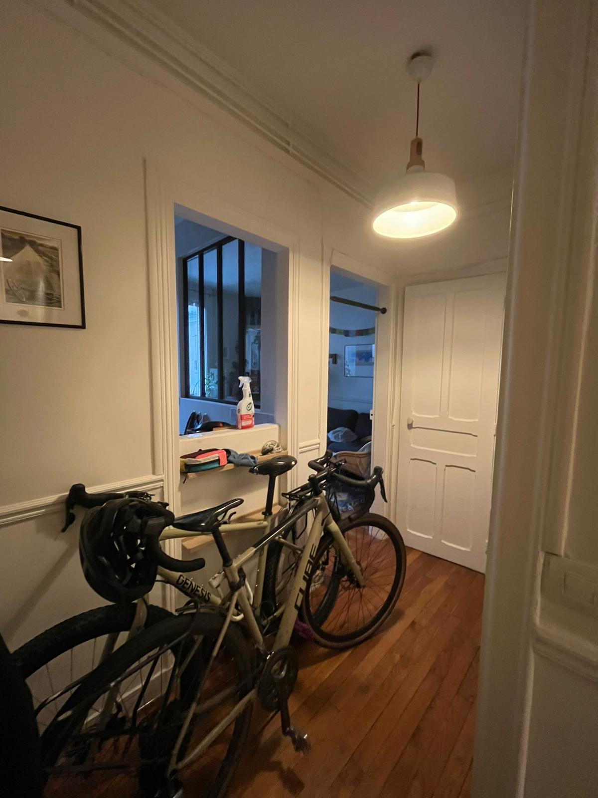 Entire Home Montreuil 670121