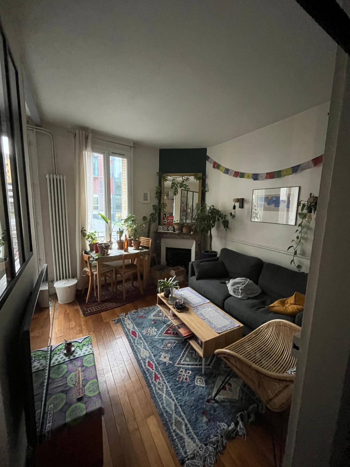 Entire Home Montreuil 670121