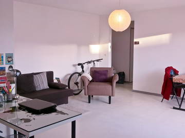 Roomlala | Furnished, sunny, practical apartment