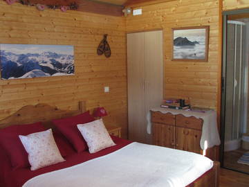 Roomlala | Gästezimmer In Einem Chalet Zu Vermieten