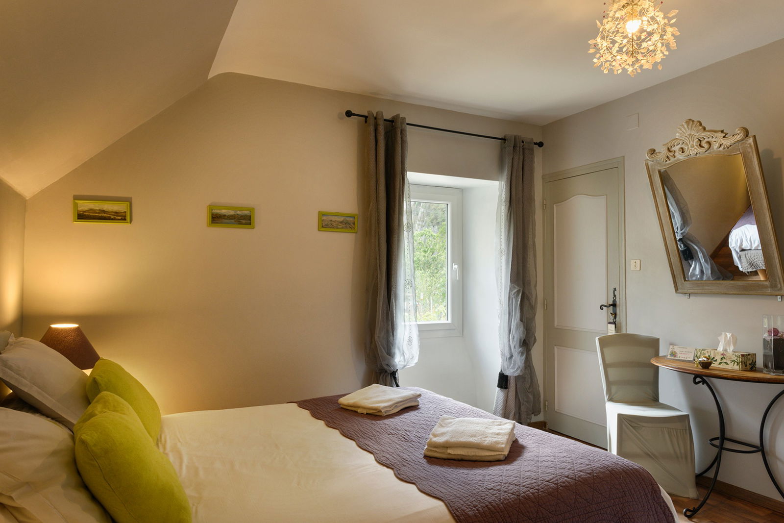 Gästezimmer Accous 65948