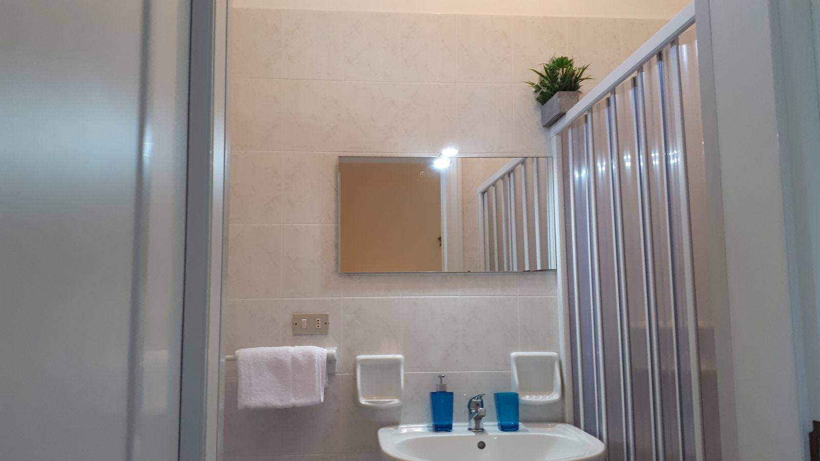 Zakwaterowanie U Rodziny Torre Suda 335135