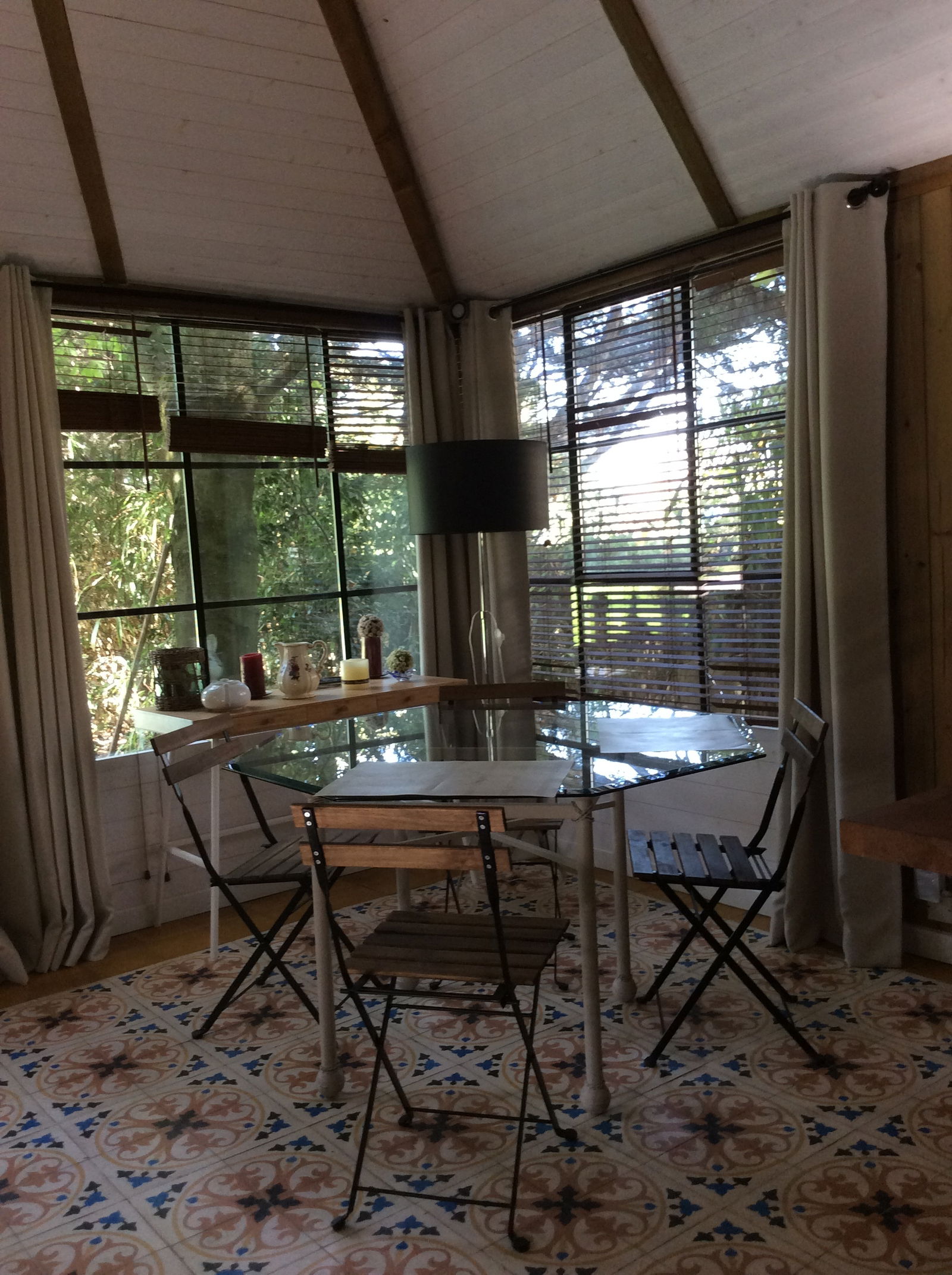 Entire Home Tassin-la-Demi-Lune 141165