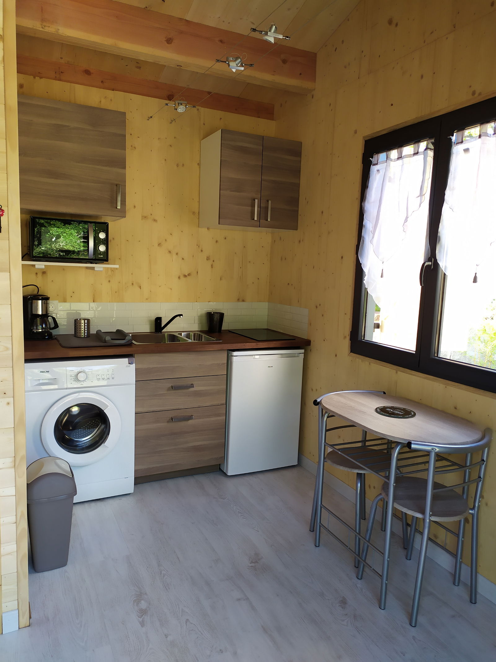 Independent Studio Pierrevert 240619