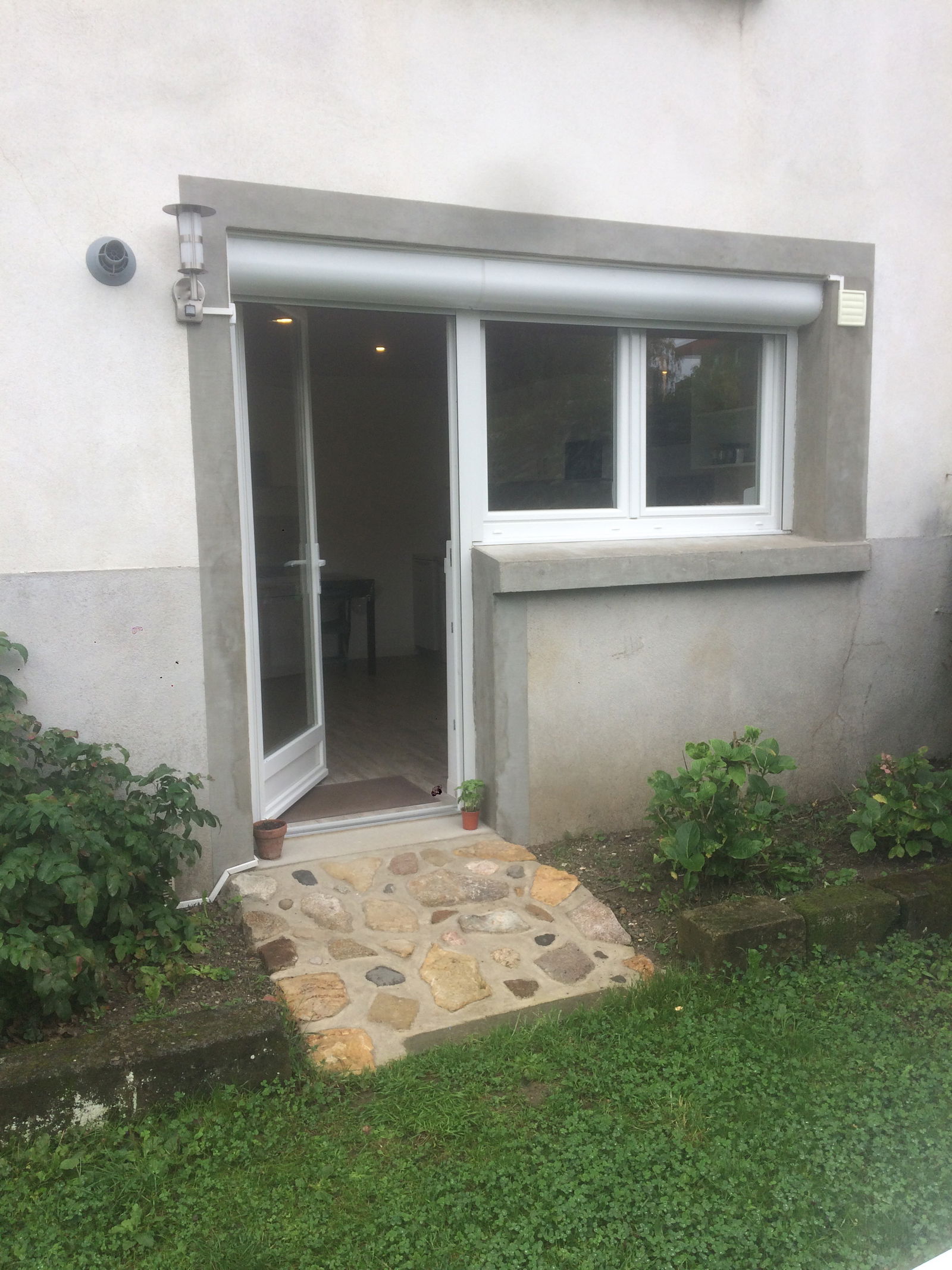 Unabhängiges Studio Issoire 253008