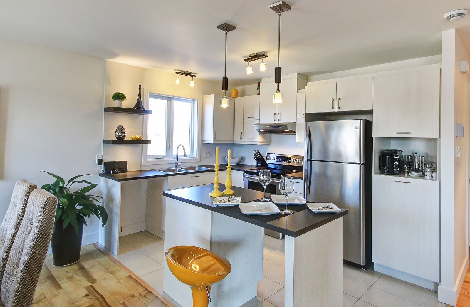 Colocatie Trois-Rivières 125134