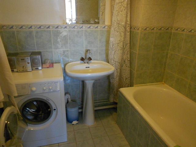 Colocatie Thiais 49155
