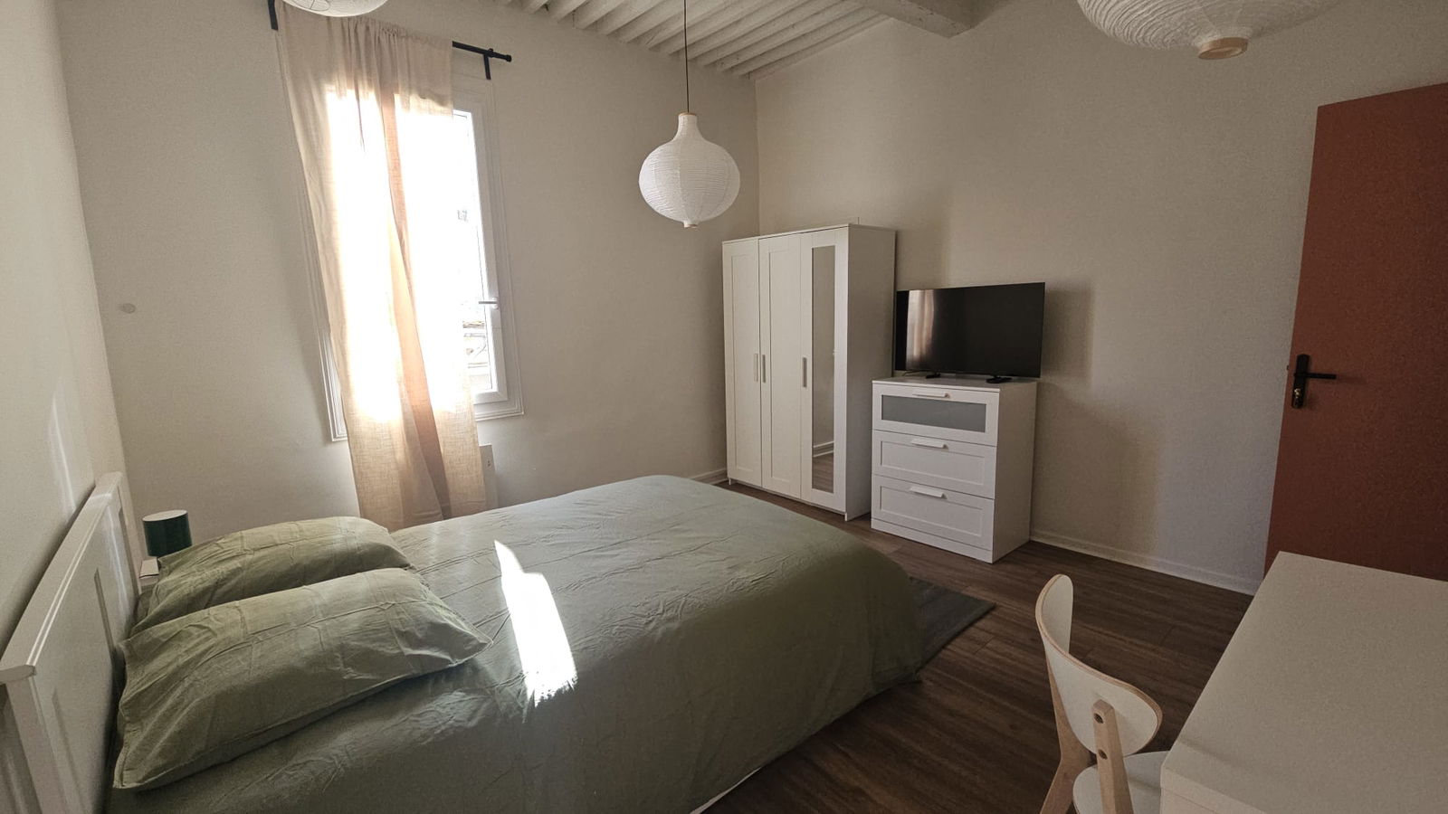 Colocatie Carpentras 594823