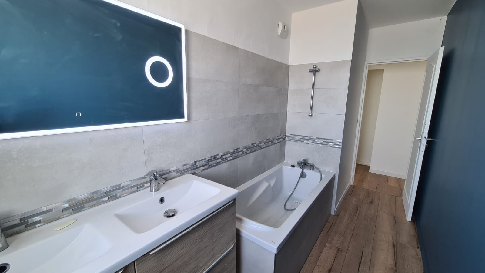 Colocatie Laval 660485