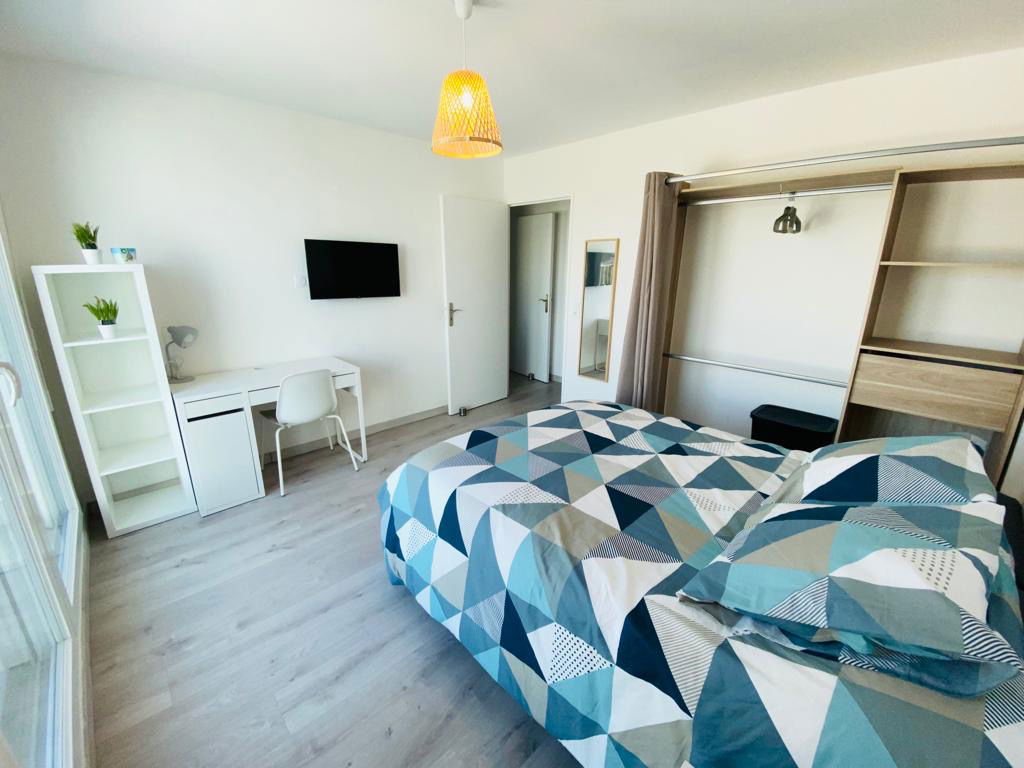 Colocatie Stains 464764