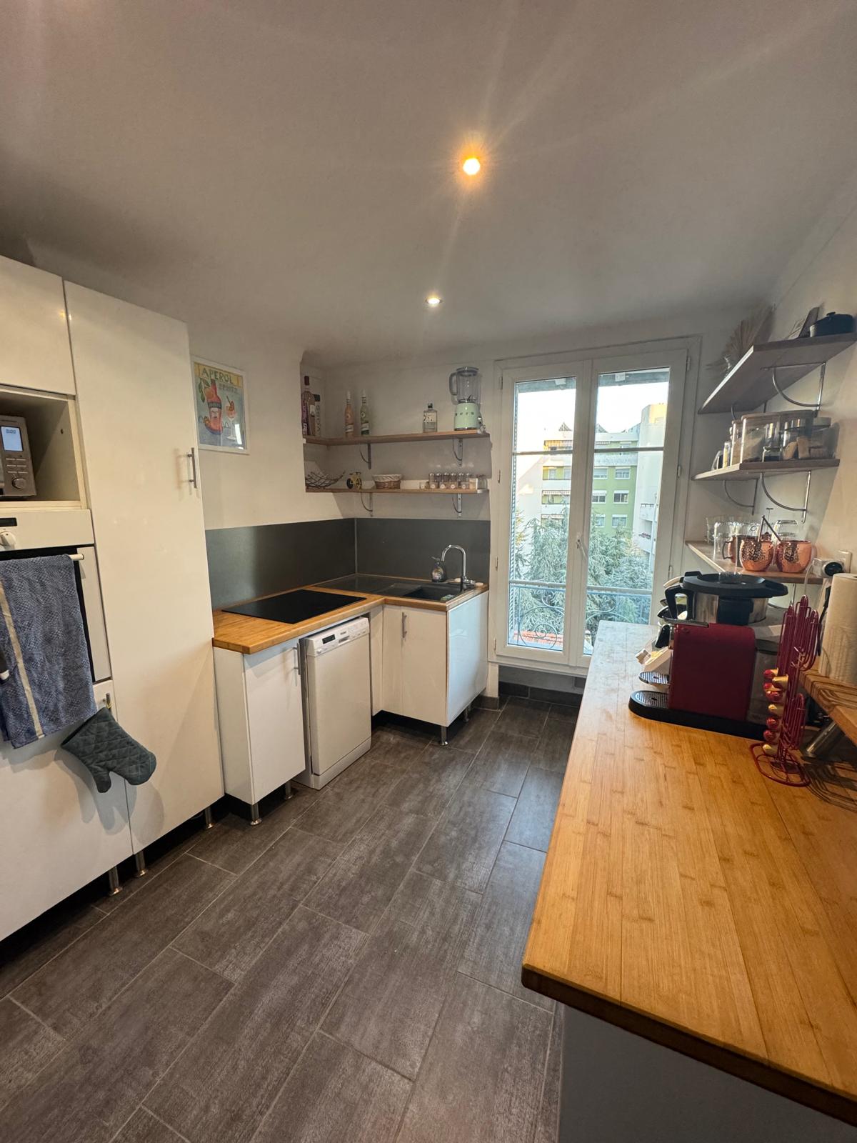 Colocatie Nice 633809