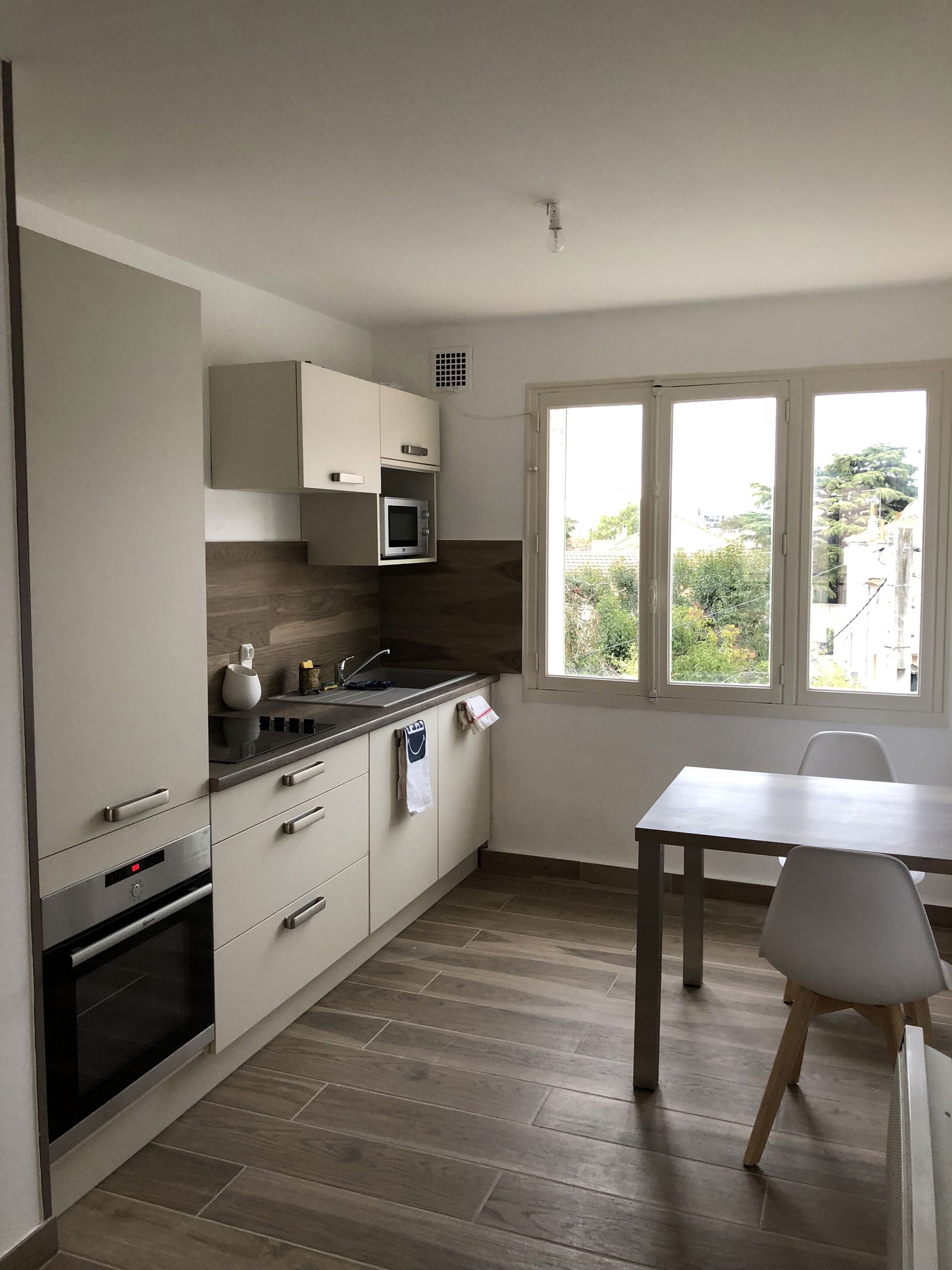 Colocatie Valence 244082