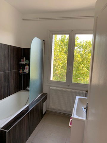 Colocatie Valence 244084