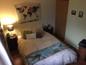 Roomlala | Gedeelde verblyf in 'n helder woonstel