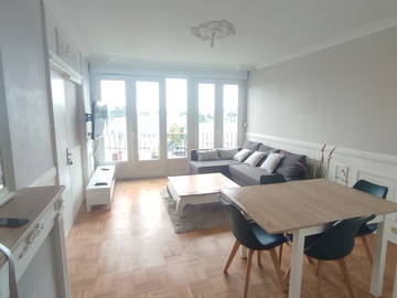 Roomlala | Gedeelde verblyf in Saint Herblain (naby trem)