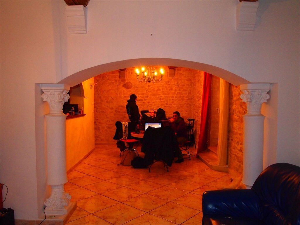 Colocation Milhaud 93056