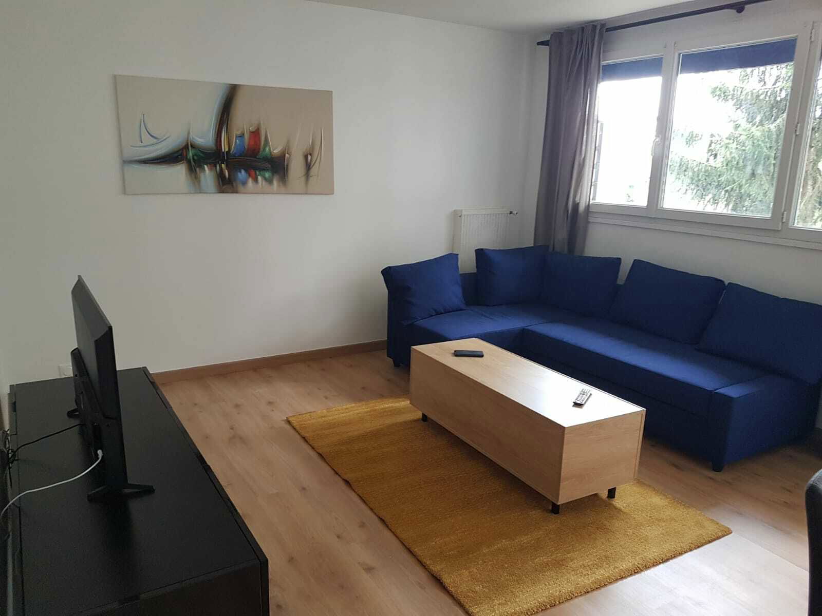 Colocation Tours 236651