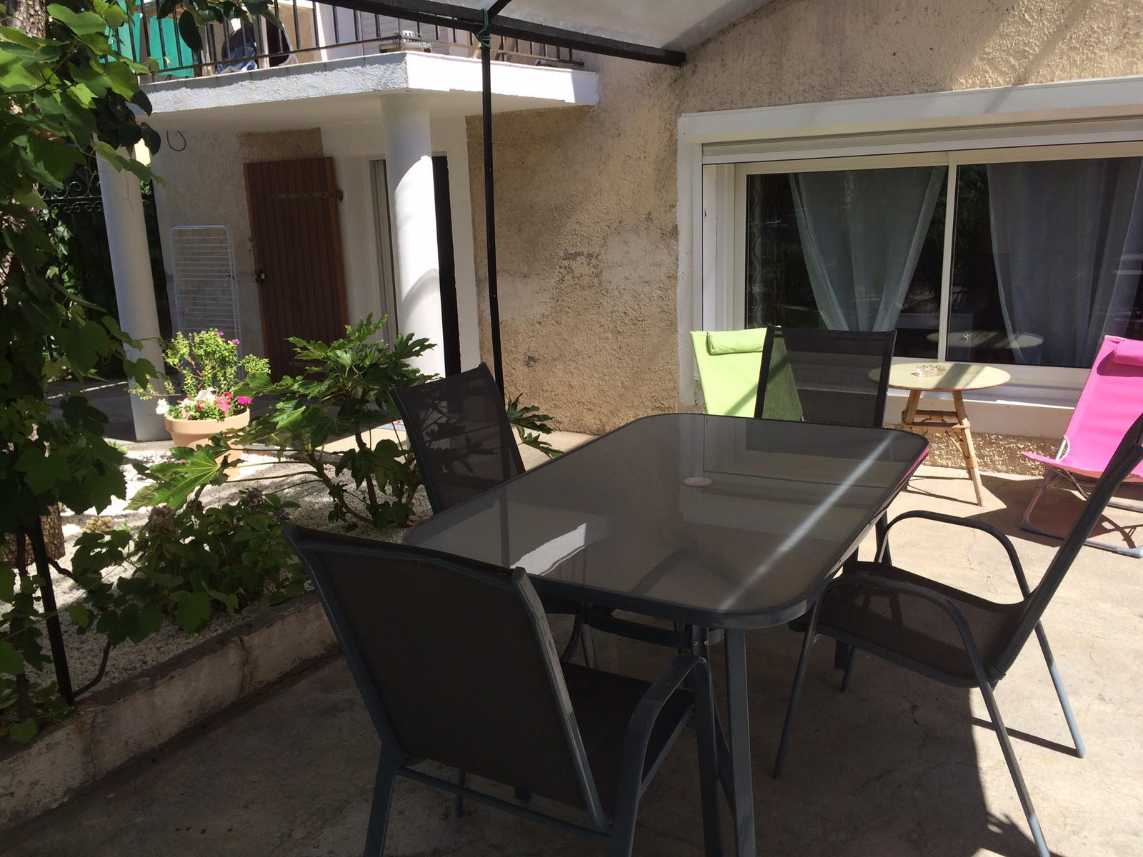 Kolokation Antibes 78323