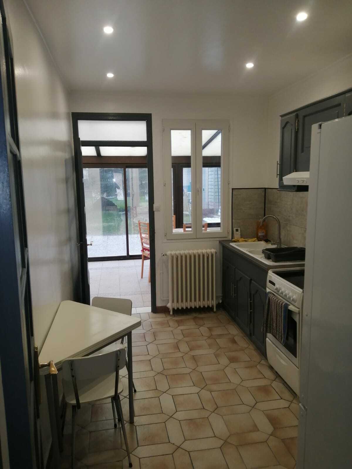 Kolokation Livry-Gargan 256768