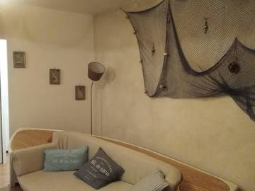 Roomlala | Gemeinschaftsunterkunft zu beschlagnahmen