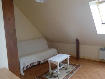 Roomlala | Gemeubileerd appartement op 4 km van zee