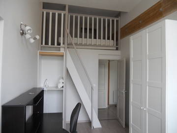 Roomlala | Gemeubileerd appartement te huur