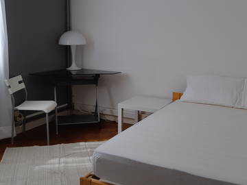 Roomlala | Gemeubileerde F1