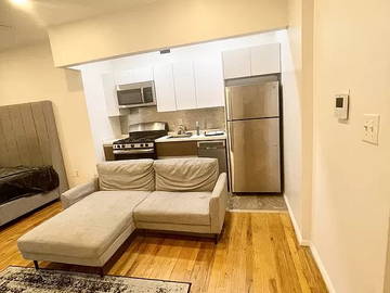 Roomlala | Gemeubileerde kamer in een huis