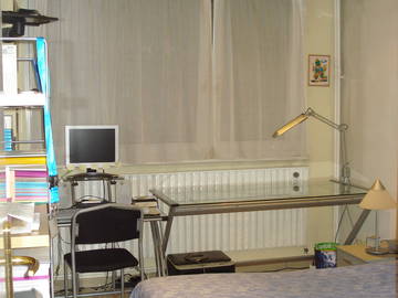 Roomlala | Gemeubileerde kamer in toegeruste woonstel