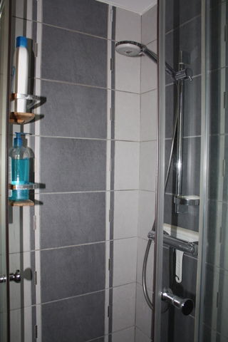 Gastgezin Antibes 51834