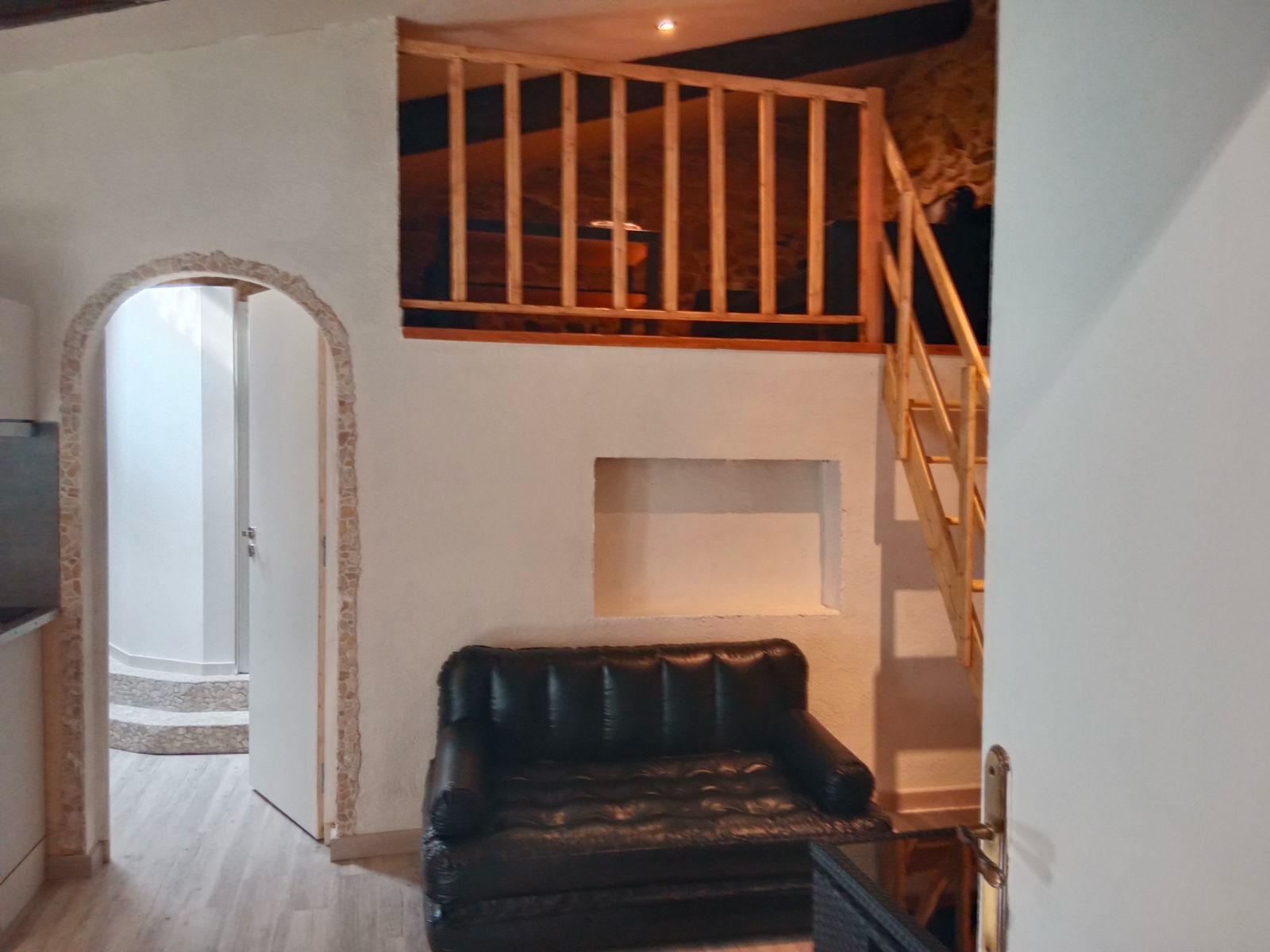 Homestay Roujan 676918