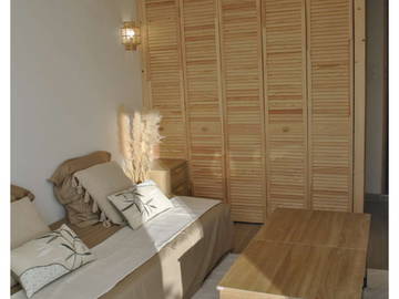 Roomlala | Gemeubileerde kamer te huur (onafhanklike villa) Salon de Proven