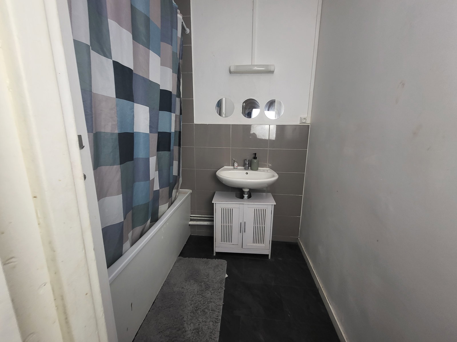 Homestay Carrières-sur-Seine 657627