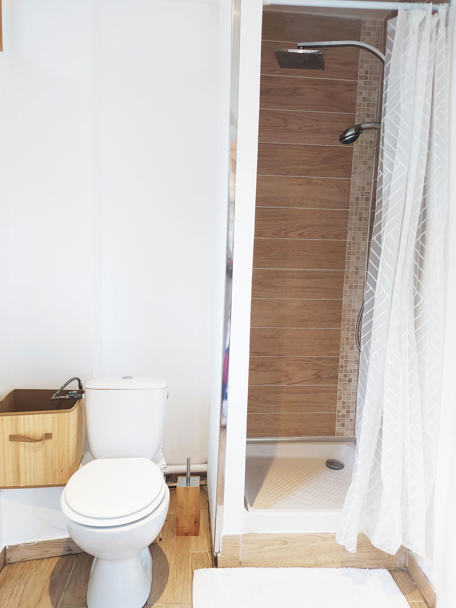 Homestay Stains 441065