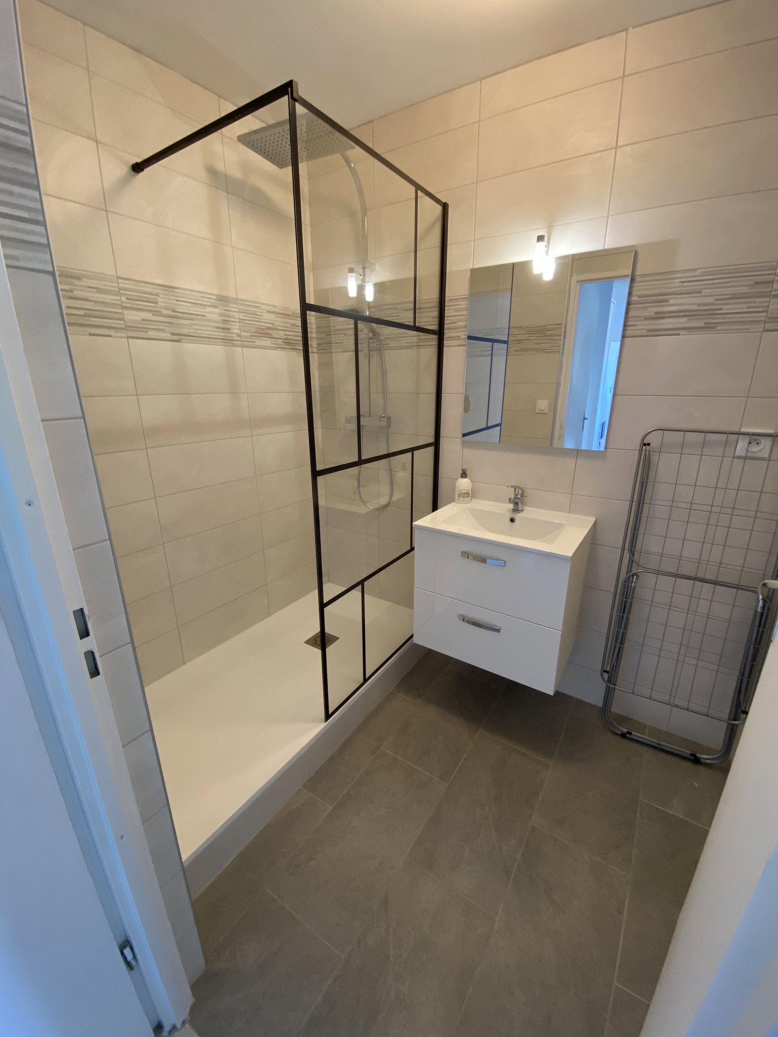 Ganzes Haus Bron 267885