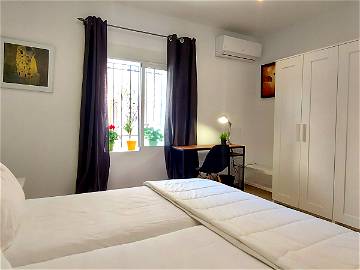 Roomlala | Gemütliches Zimmer A/C, Smart-TV, Doppelbett, 7 Min. Zur Universität