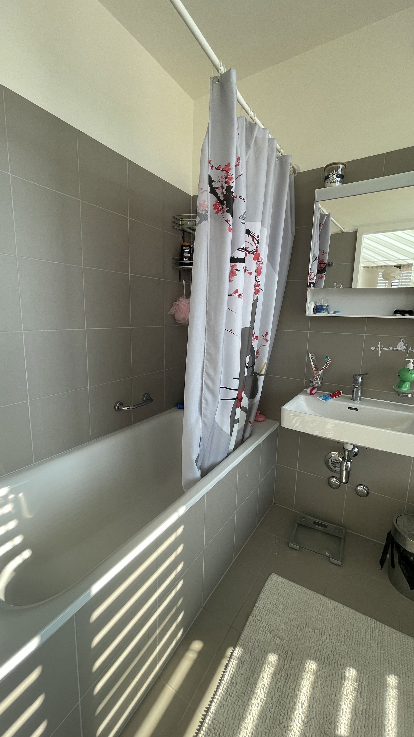 Hospedagem Em Casa De Família Plan-les-Ouates 514324