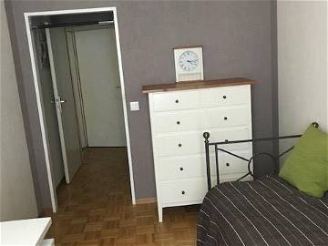 Roomlala | Genève Centre-ville /Chambre avec salle de bains privative