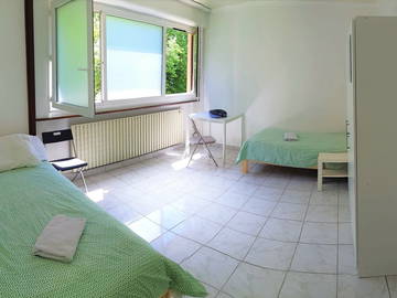 Room For Rent Ferney-Voltaire 221015