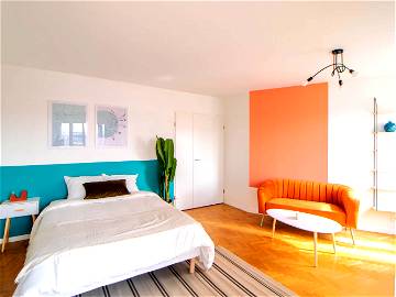 Roomlala | Geräumiges, 23 M² Großes Zimmer Zu Vermieten In Saint-Denis - SDN05