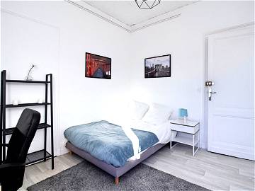 Roomlala | Geräumiges Und Warmes Zimmer – 15 M² – BO1