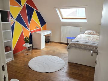 Roomlala | Geräumiges Zimmer