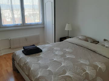 Roomlala | Geräumiges Zimmer, ruhig und mit Aussicht