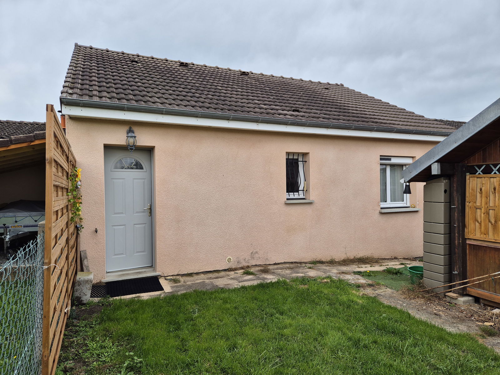 Gehele Woning Domérat 652895