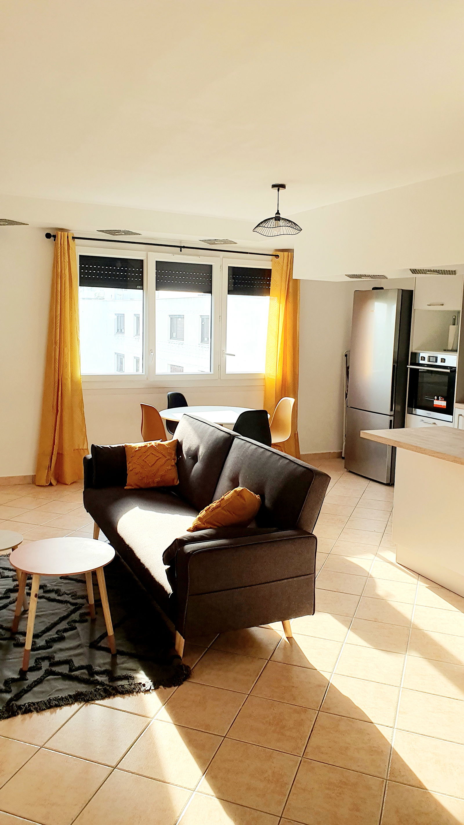 Colocatie Sens 489937