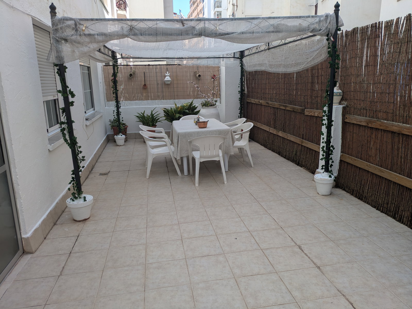 Gastgezin Zaragoza 661214