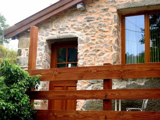 Entire Home Lyon 18741-4